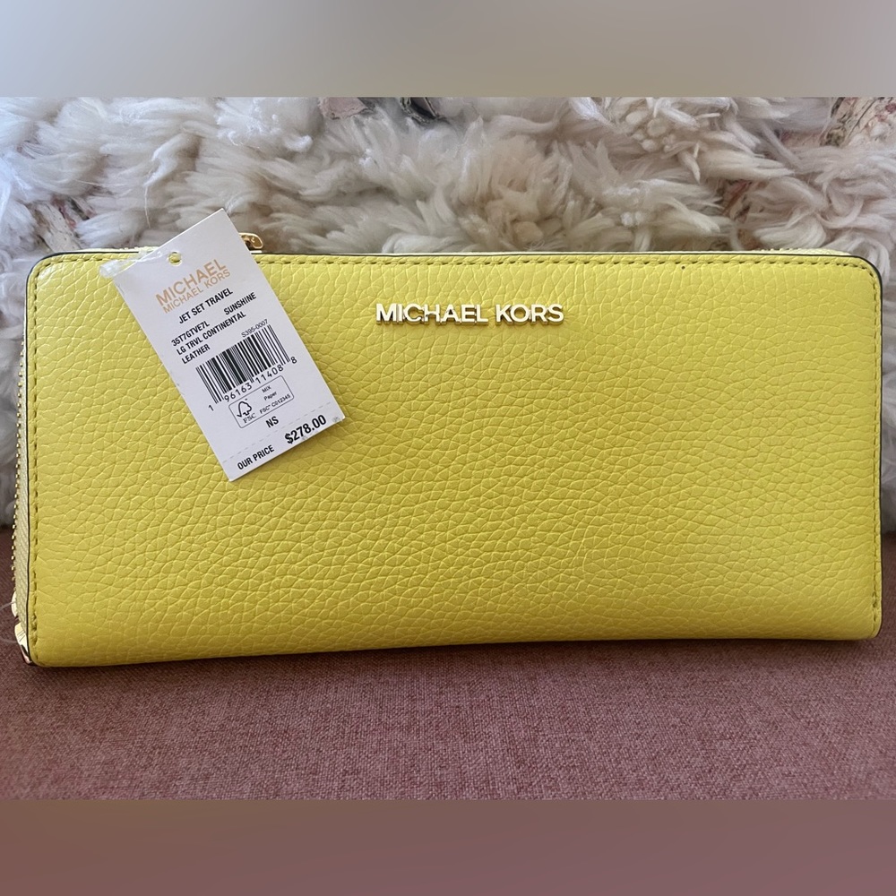 Original Michael Kors Jet Set Travel